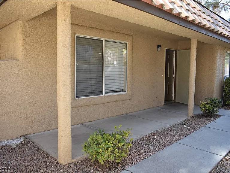 717 Nectarine Ct #0 — Photo 3