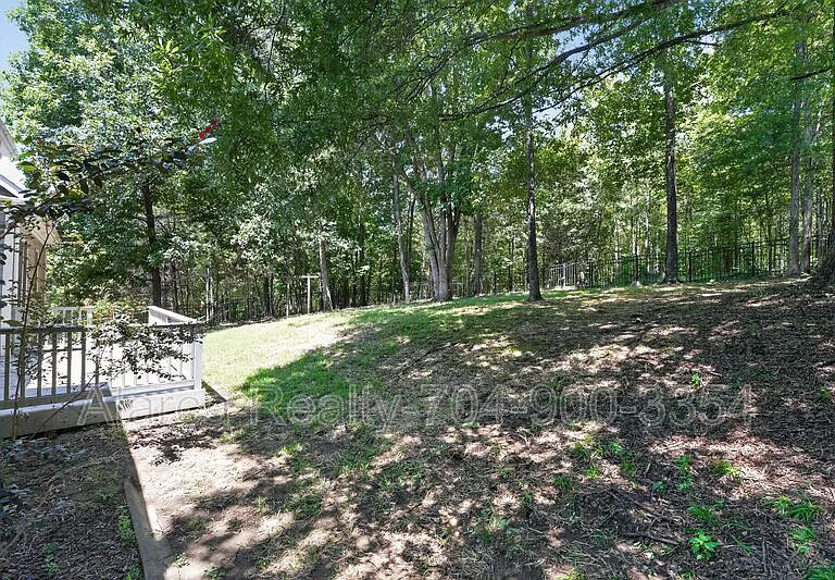 12736 Wetherburn Ln — Photo 17