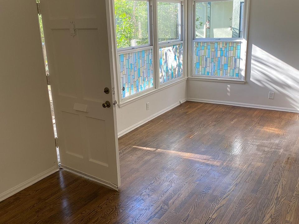 1st image of 5029 Cahuenga Blvd