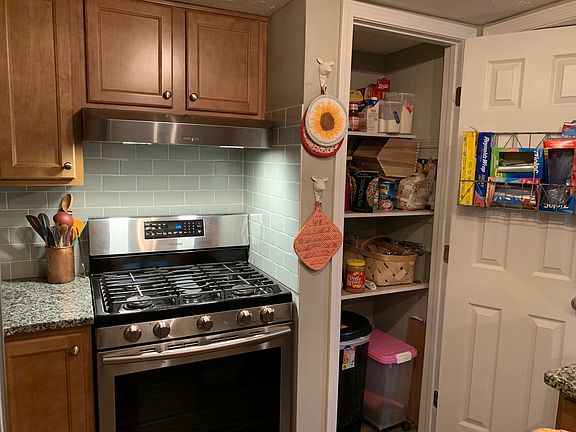 Stove and roomy pantry.