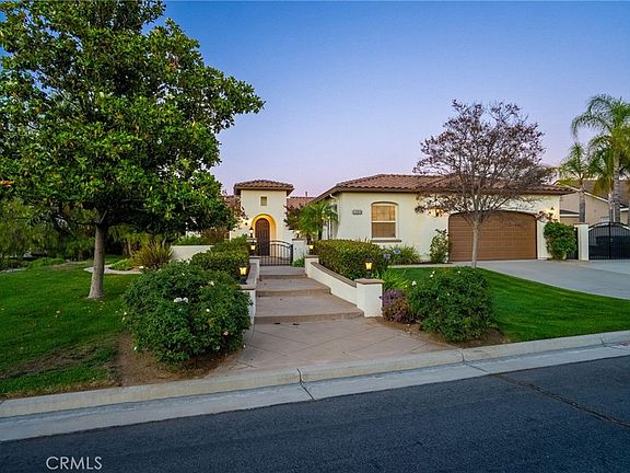 3rd image of 8059 Terraza Ct