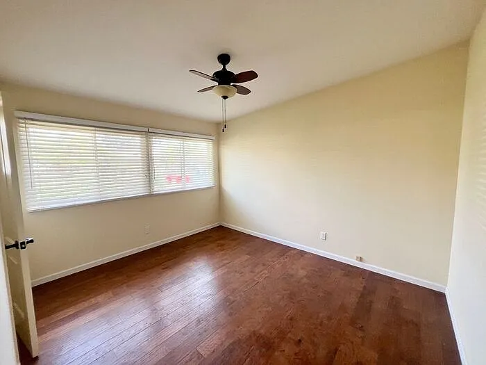 4542 Hidalgo Ave — Photo 14
