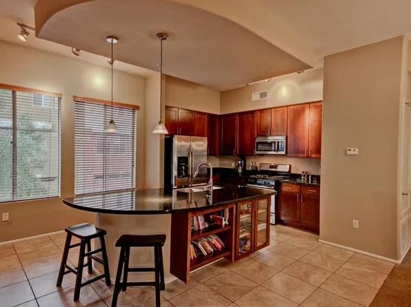 6605 93rd Ave #1072, Glendale, AZ 85305