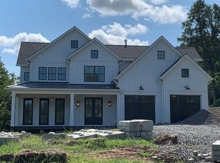 205 Wanamaker Ln, Nyack, NY 10960