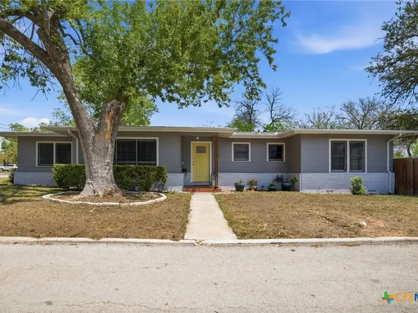 1225 Unicorn Ave, New Braunfels, TX 78130