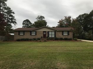 7 Friar Tuck Rd, Reynolds, GA 31076