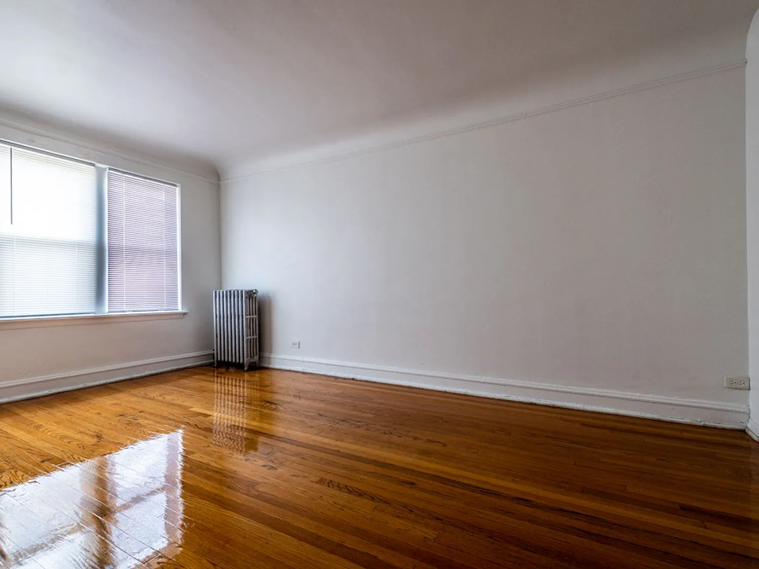 654 N Pine — Photo 3