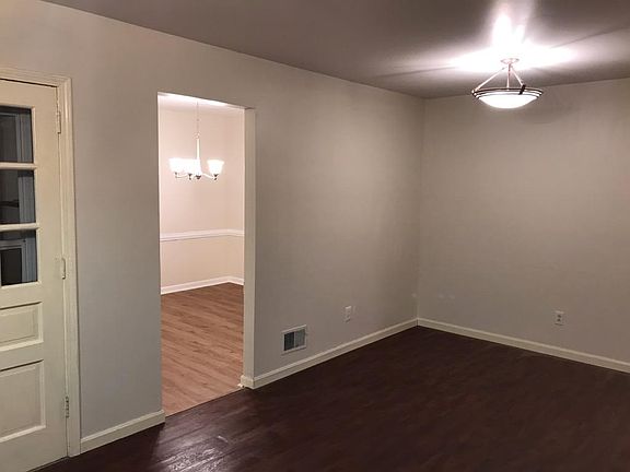5th image of 8711 Lantern Lite Pkwy