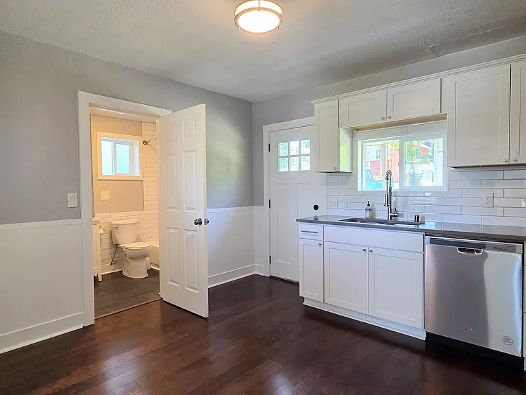 8143 10th Ave SW — Photo 13