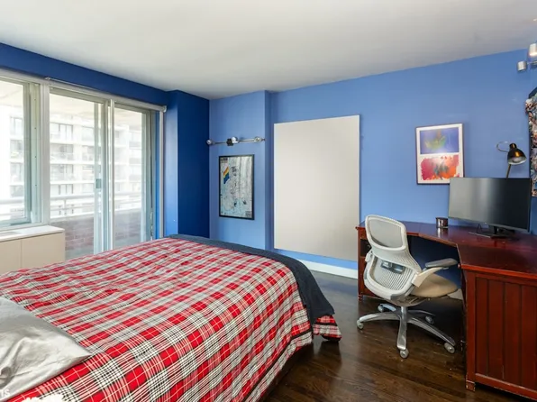 401 East 84th Street image 21 of 22