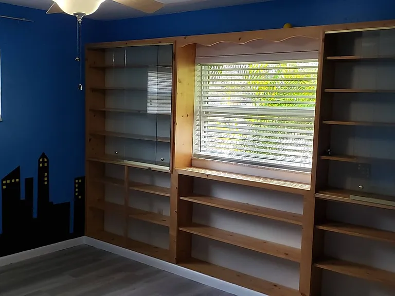 2302 Hutchinson Ave — Photo 25