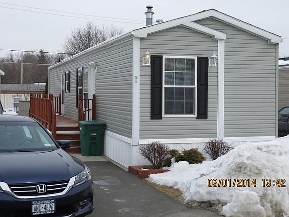 4th image of 11 Clayton Dr