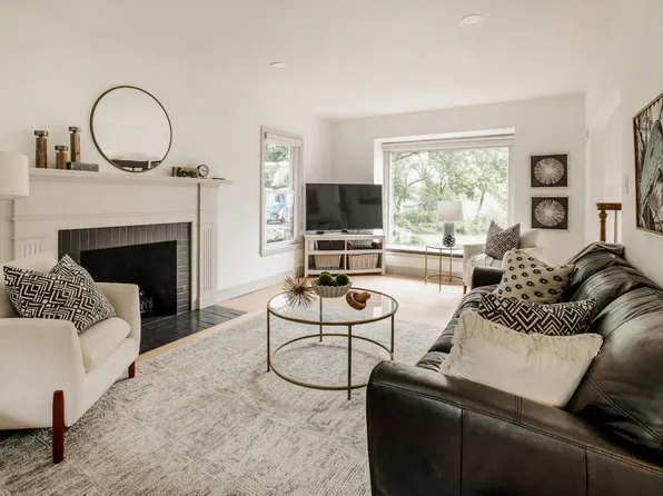 14635 Wisconsin AVENUE, Elm Grove, WI 53122
