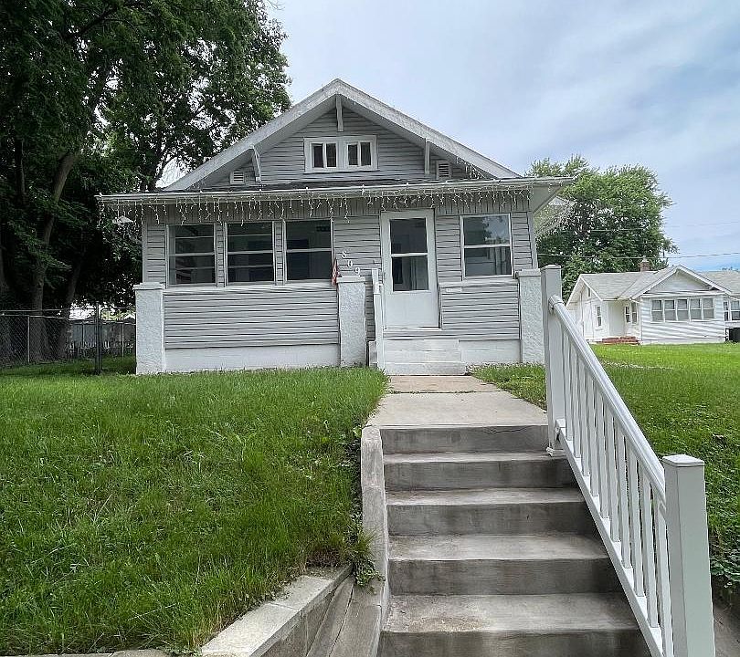 1st image of 809 S Cornelia St