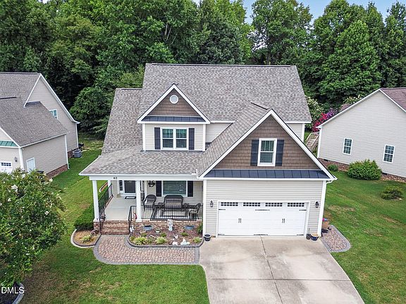3rd image of 62 Meredith Ct