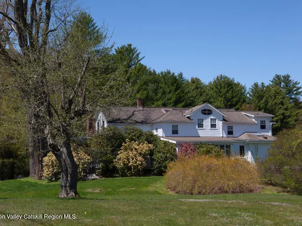 84 Sickler Rd, Lake Hill, NY 12448