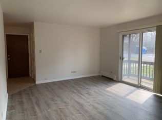 121 Town Crest Dr #2, New Lenox, IL 60451