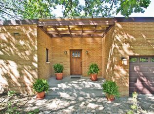 263 Banbury Rd, Mundelein, IL 60060