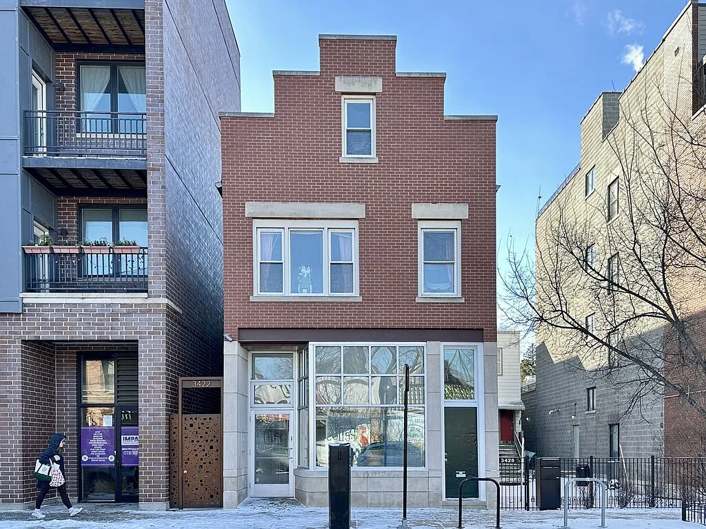 Attractive Studio, 1 Bath at Lincoln + Roscoe (Lakeview) — Photo 1