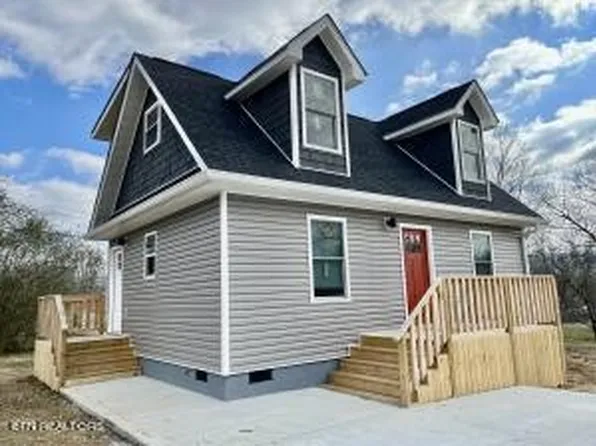 317 N Indiana Ave, Etowah, TN 37331