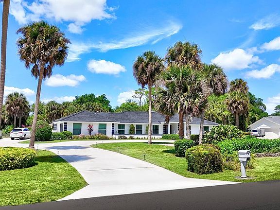 3rd image of 12231 Areaca Dr