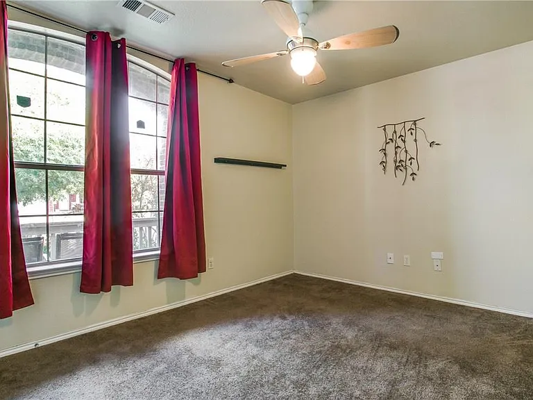 2867 Park Place Dr — Photo 17