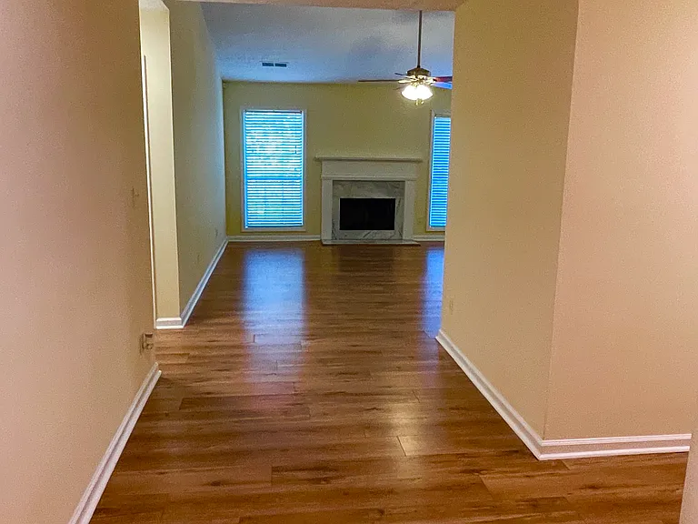 2373 Berkeley Creek Ct — Photo 2