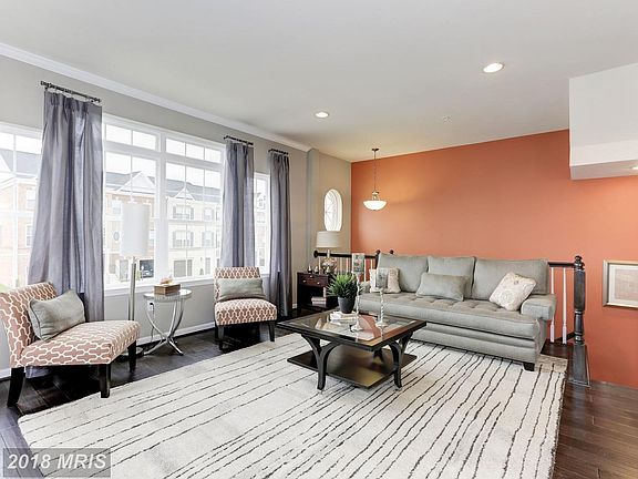 Living Room with Lot of Light