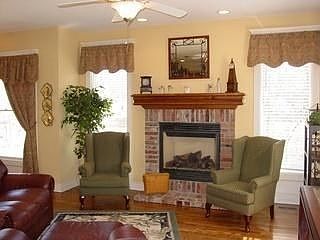 3rd image of 7833 N Birch Ln