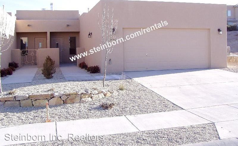 1st image of 2352 Santo Domingo Ave #3