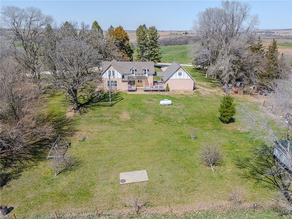 1886 270th St, Exira, IA 50076 Zillow