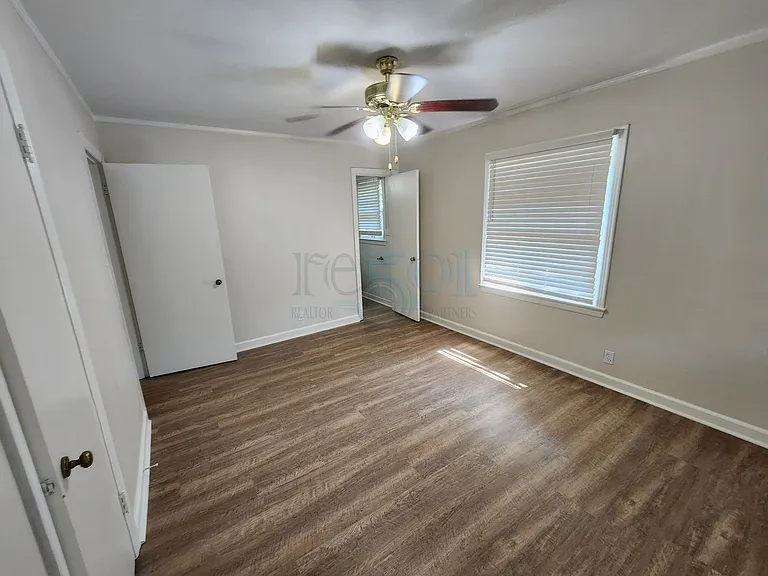 7520 W Markham St — Photo 40