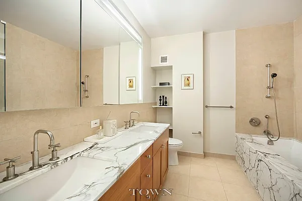 Rented by Town Residential | media 9