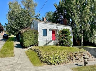 2858 13th Ave W, Seattle, WA 98119