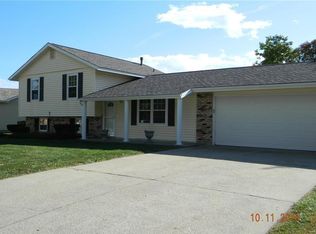157 Universal Dr, Saint Peters, MO