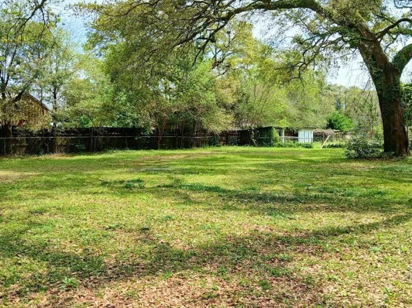 5628 Turkey Rd, Pensacola, FL 32526