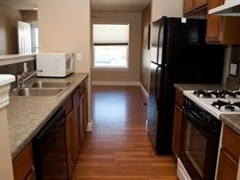 93 Engberg Ln — Photo 2