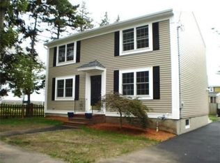 38 King St #A, Peabody, MA 01960