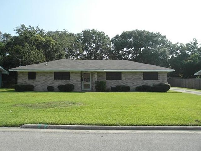 1st image of 2446 Duff Dr