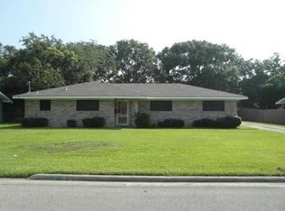 2446 Duff Dr, Port Arthur, TX 77642