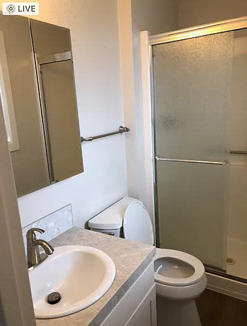 1223 N Western Ave — Photo 13