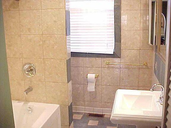 5th image of 728 S Jenkins Ave