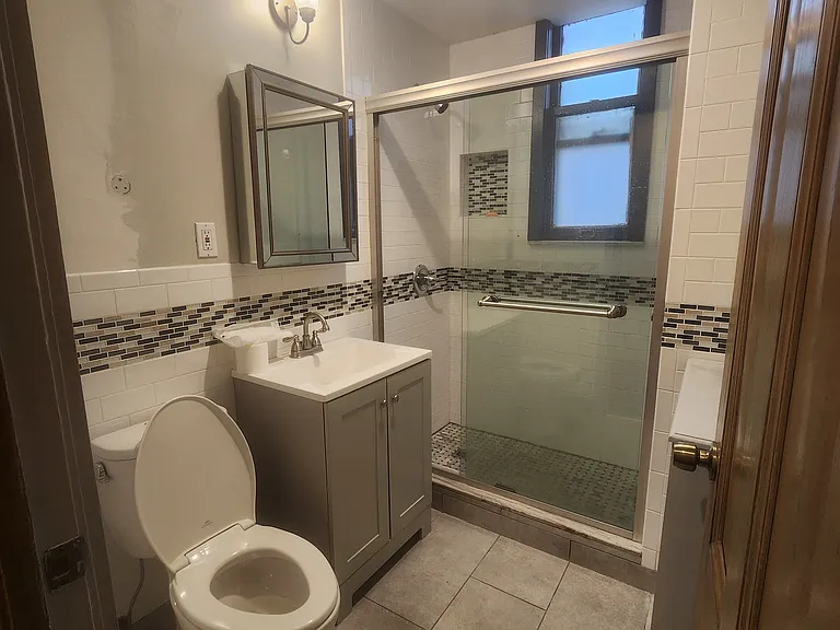 191 Woodworth Ave — Photo 4