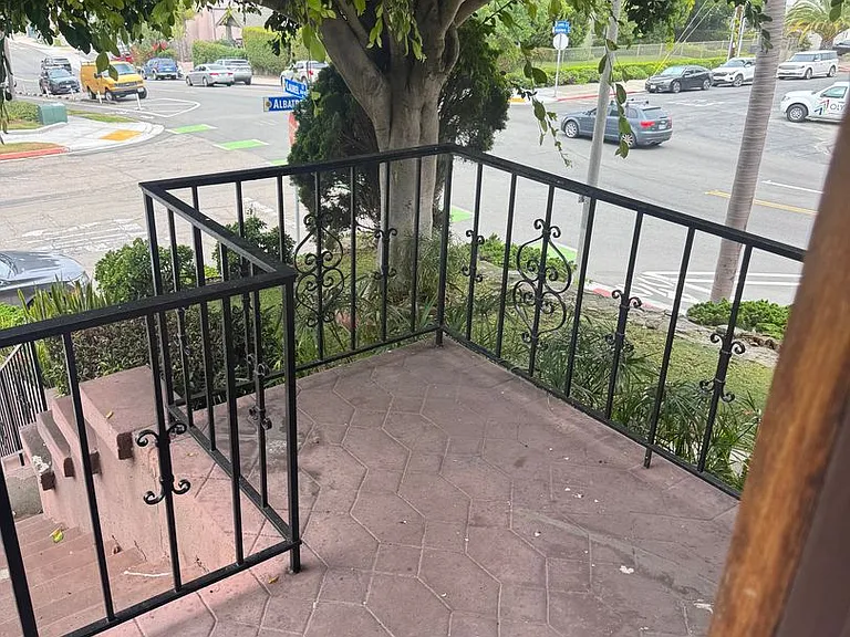 2465 Albatross St — Photo 8