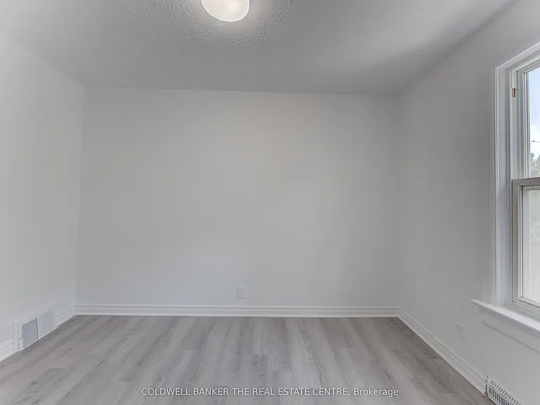 20-10 Brubacher St #14 — Photo 14