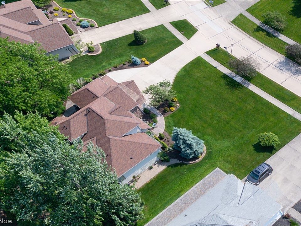 7622 Debonaire Dr, Mentor, OH 44060 | Zillow