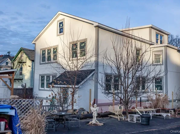 300 Highland Ave, Peekskill, NY