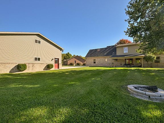 5th image of 924 Doespring Ln Lot 43