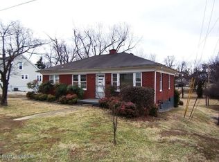 210 S Kennett Ave, Bardstown, KY 40004