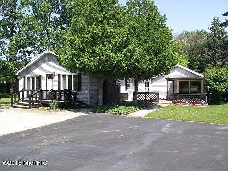 3rd image of 1040 N Jebavy Dr